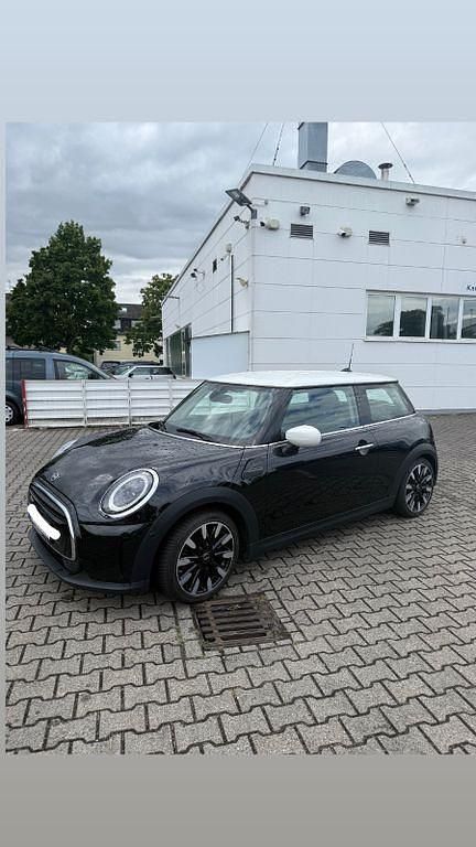 Schwarz Gebraucht 2023 Mini Cooper Kleinwagen | 22.799 € (Fairer Preis) - Bild 1/4