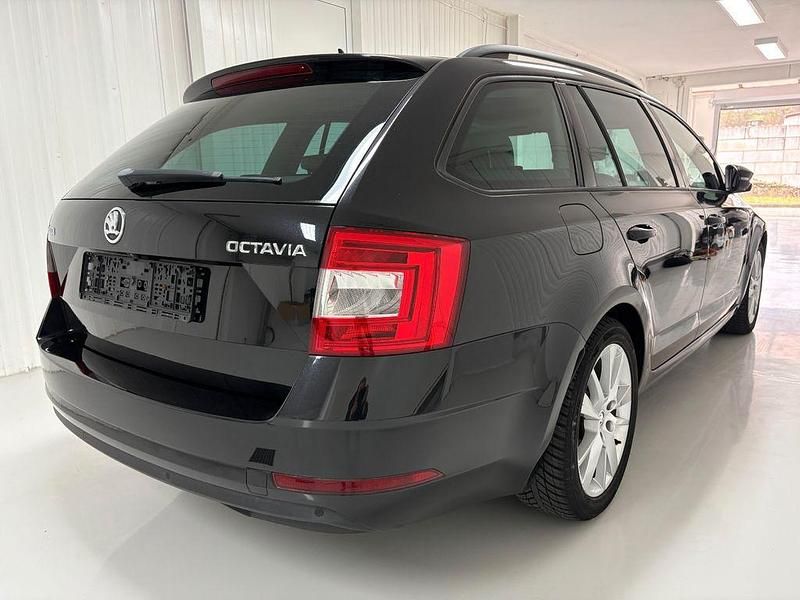 Gebraucht Skoda Octavia Style 179 PS (131 kW) 2017 Schwarz Kombi
