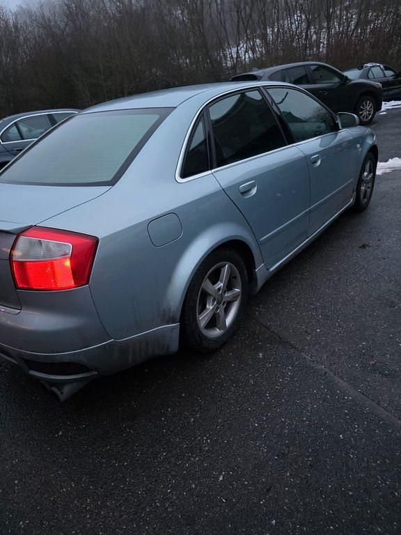 Gebraucht Audi A4 Design 180 PS (132 kW) 2001 Blau Limousine