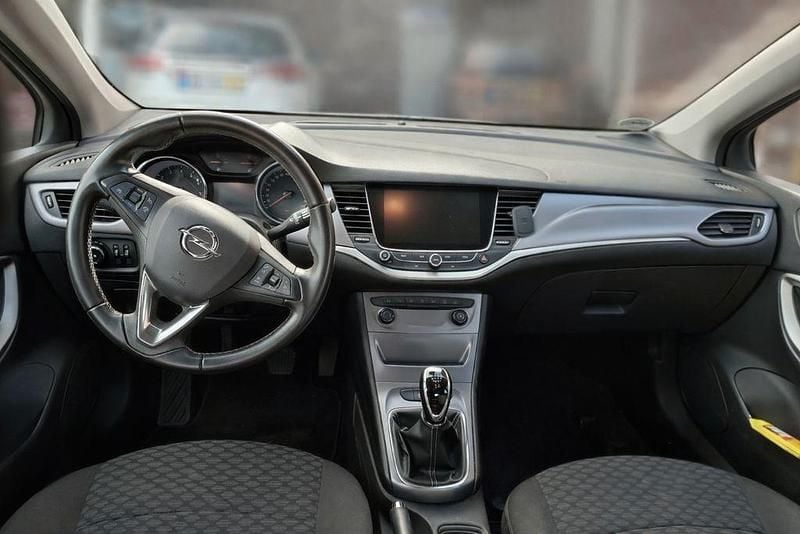 Gebraucht Opel Astra Edition 105 PS (77 kW) 2017 Silber Kombi