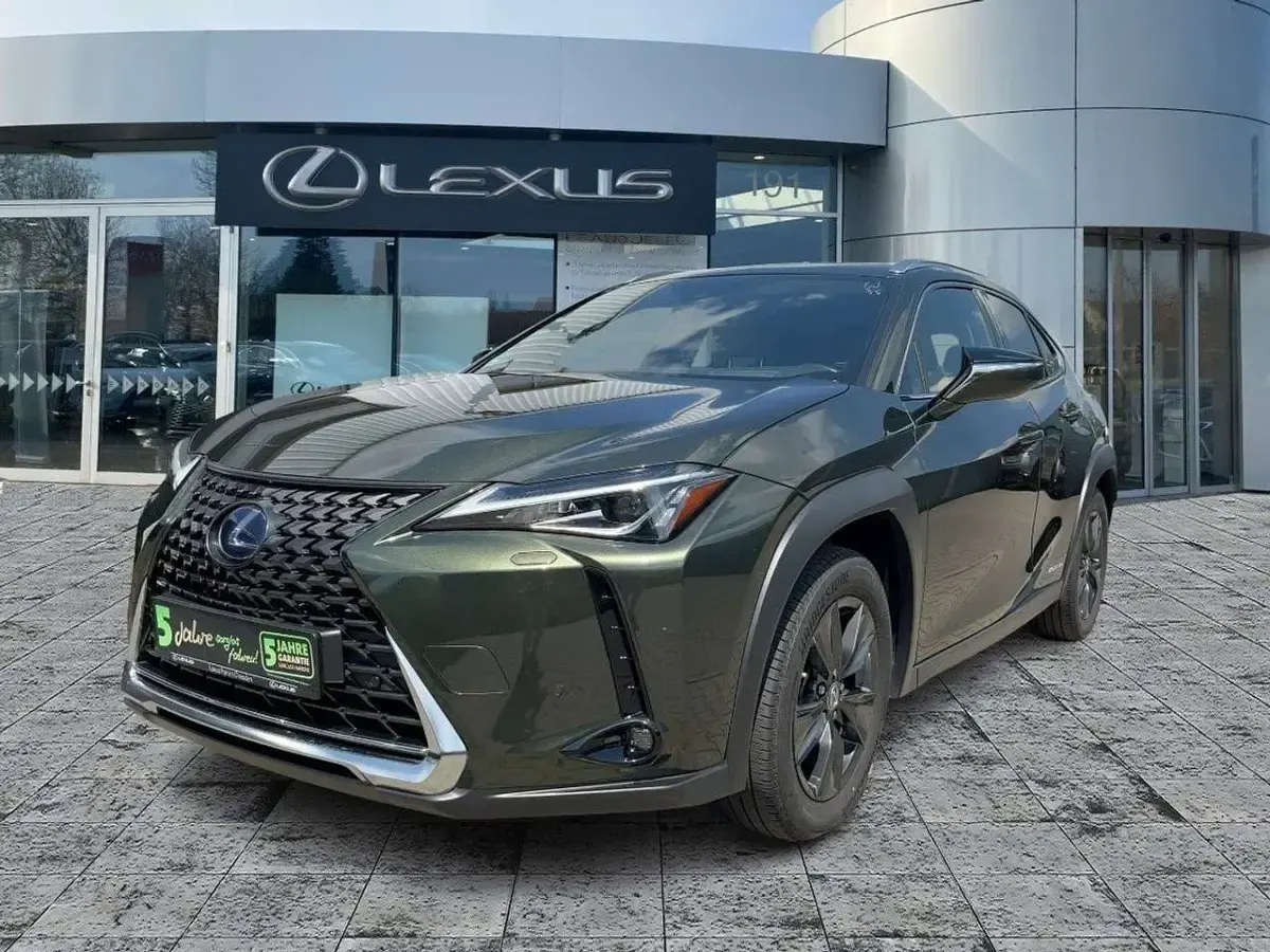 Gebraucht Lexus UX 250h E-FOUR 178 PS (130 kW) 2019 Terrane khaki SUV
