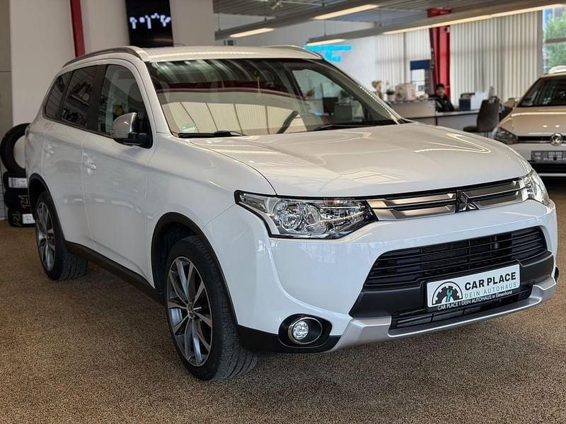 Gebraucht Mitsubishi Outlander Diamant Edition 150 PS (110 kW) 2014 Weiß SUV
