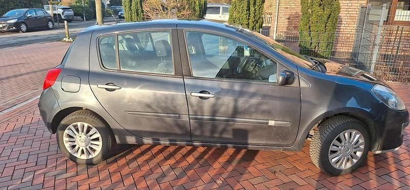 Gebraucht Renault Clio III 85 PS (62 kW) 2006 Blau Kleinwagen