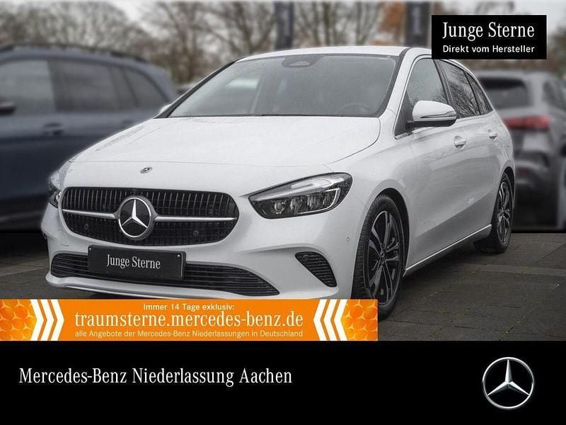Weiß Gebraucht 2023 Mercedes B180 Advanced Van / Kleinbus | 24.890 € (Superpreis) - Bild 1/3