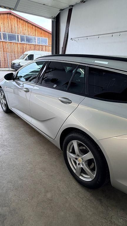 Gebraucht Opel Insignia Edition 170 PS (125 kW) 2017 Silber Kombi