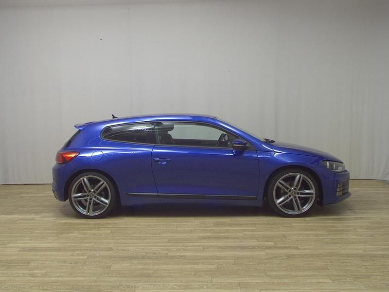 Rising blue metallic Gebraucht 2014 VW Scirocco Sport Coupé | 8.998 € (Guter Preis) - Bild 1/4