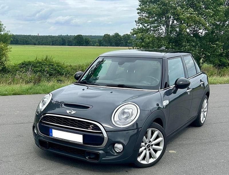 Grau Gebraucht 2016 Mini Cooper SD Chili Kleinwagen | 14.199 € (Fairer Preis) - Bild 1/4