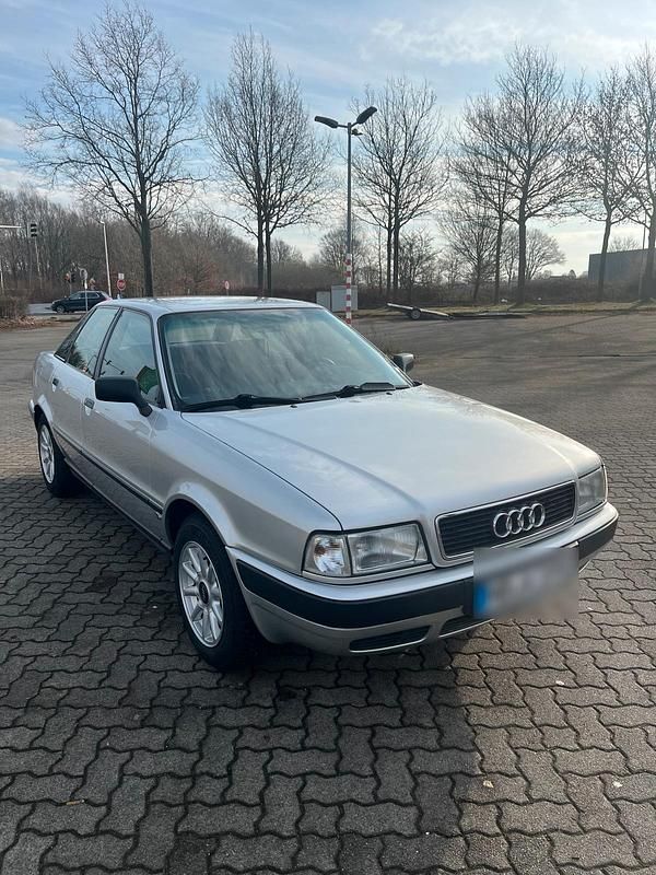 Gebraucht Audi 80 90 PS (66 kW) 1993 Silber Limousine