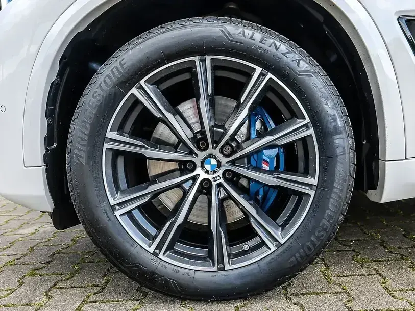 Gebraucht BMW X5 M Sport 231 PS (169 kW) 2023 Weiß SUV