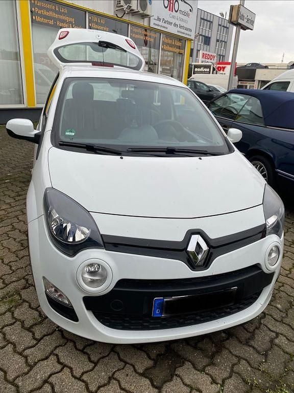 Second-hand Renault Twingo Expression 75 CP (55 kW) 2013 Alb Hatchback
