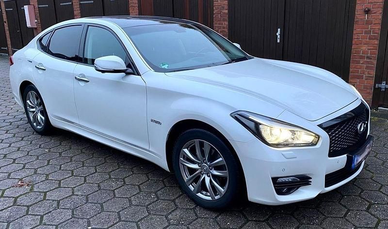 Weiß Gebraucht 2015 Infiniti Q70 Limousine | 12.900 € - Bild 1/4