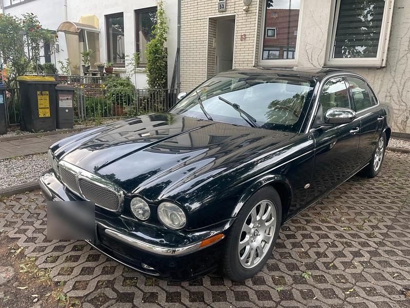 Schwarz Gebraucht 2007 Jaguar XJ Limousine | 4.999 € (Fairer Preis) - Bild 1/4