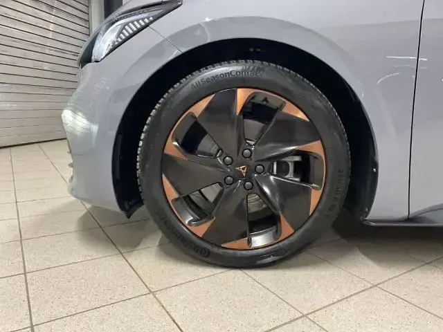 Gebraucht Cupra Born 150 kW (204 PS) 2024 Grau Kleinwagen