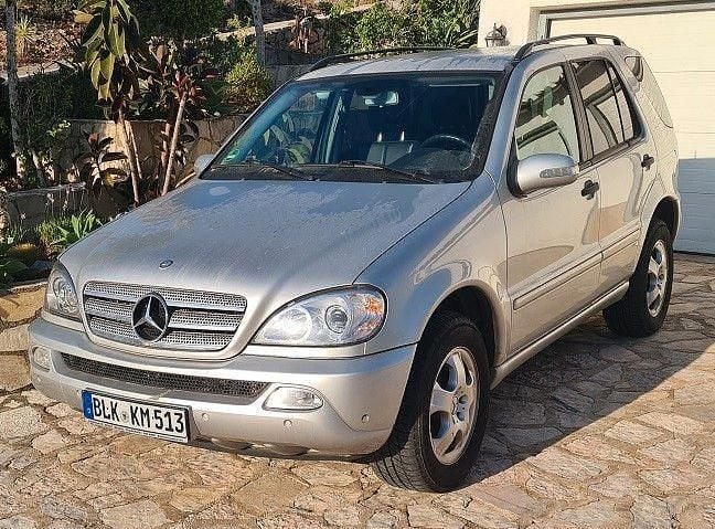 Silber Gebraucht 2004 Mercedes ML270 SUV | 6.499 € (Teuer) - Bild 1/4