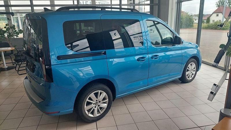 Gebraucht VW Caddy Life 122 PS (89 kW) 2022 Blau Van / Kleinbus