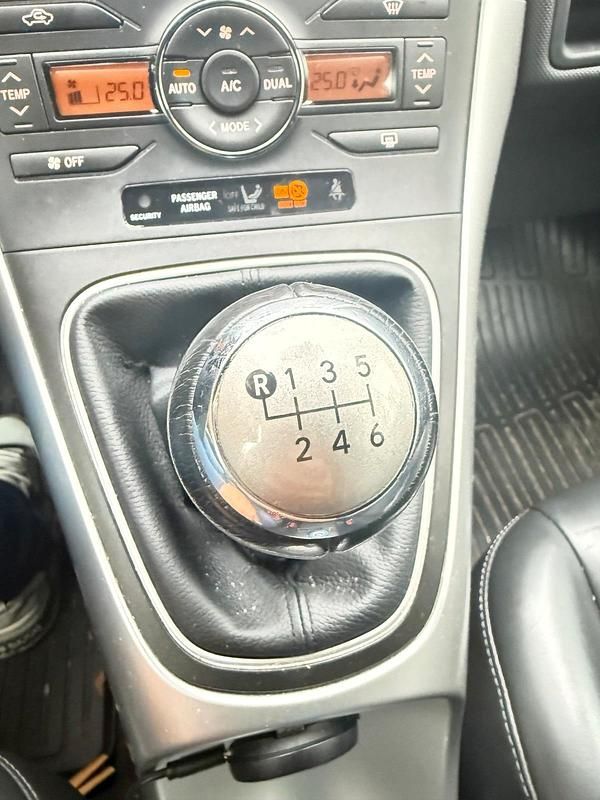 Gebraucht Toyota Auris 2012 Weiß SUV