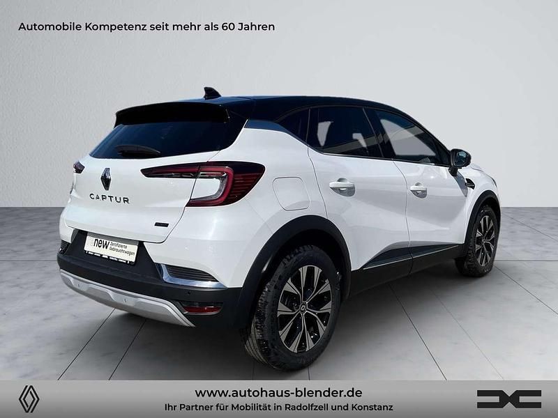 Gebraucht Renault Captur Techno 143 PS (105 kW) 2024 Perlmuttweiß metallic, black SUV