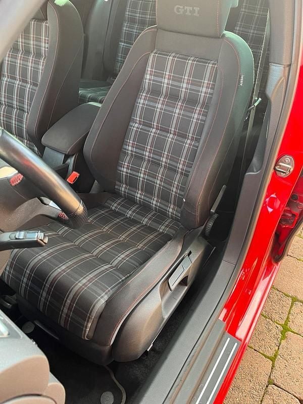 Rot Gebraucht 2014 VW Golf VII GTI | 7.900 € (Superpreis) - Bild 1/4