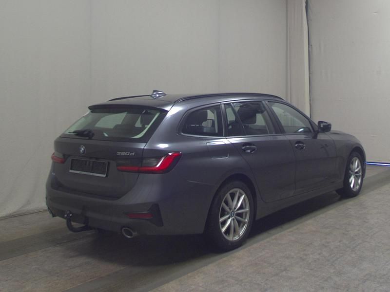 Gebraucht BMW 320 Advantage 190 PS (139 kW) 2020 Grau Kombi