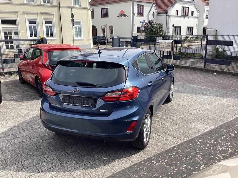 Gebraucht Ford Fiesta Titanium 125 PS (91 kW) 2022 Blau Kleinwagen