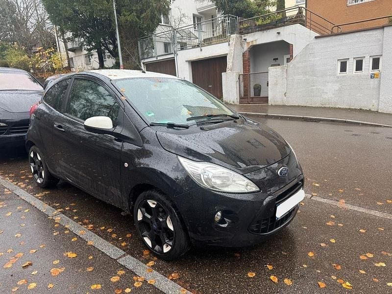 Schwarz Gebraucht 2015 Ford Ka Titanium Kleinwagen | 3.900 € (Guter Preis) - Bild 1/4