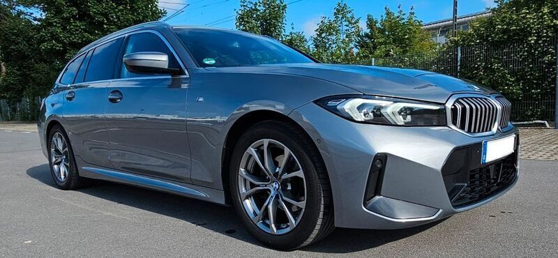 Grau Gebraucht 2023 BMW 318 Efficient Dynamics Kombi | 24.500 € (Guter Preis) - Bild 1/4