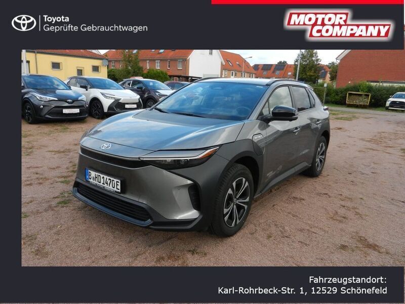 Grau Gebraucht 2023 Toyota bZ4X Comfort SUV | 30.950 € (Superpreis) - Bild 1/4