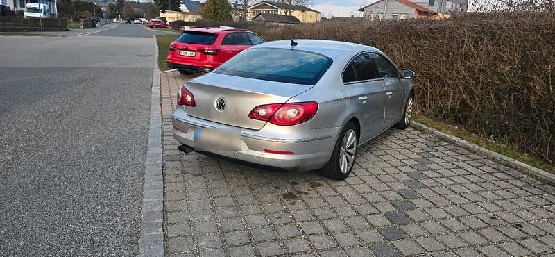 Gebraucht VW Passat 118 PS (86 kW) 2009 Grau Limousine