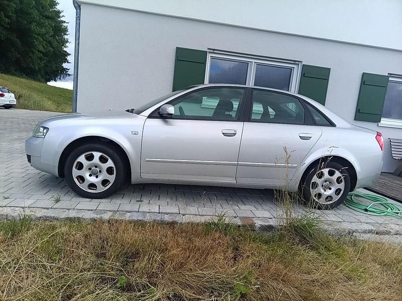 Gebraucht 2003 Audi A4 Limousine | 1.000 € (Superpreis) - Bild 1/2