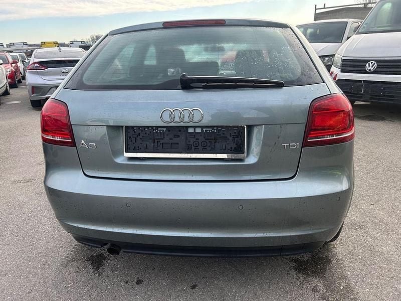 Gebraucht Audi A3 Attraction 90 PS (66 kW) 2010 Grau Kleinwagen