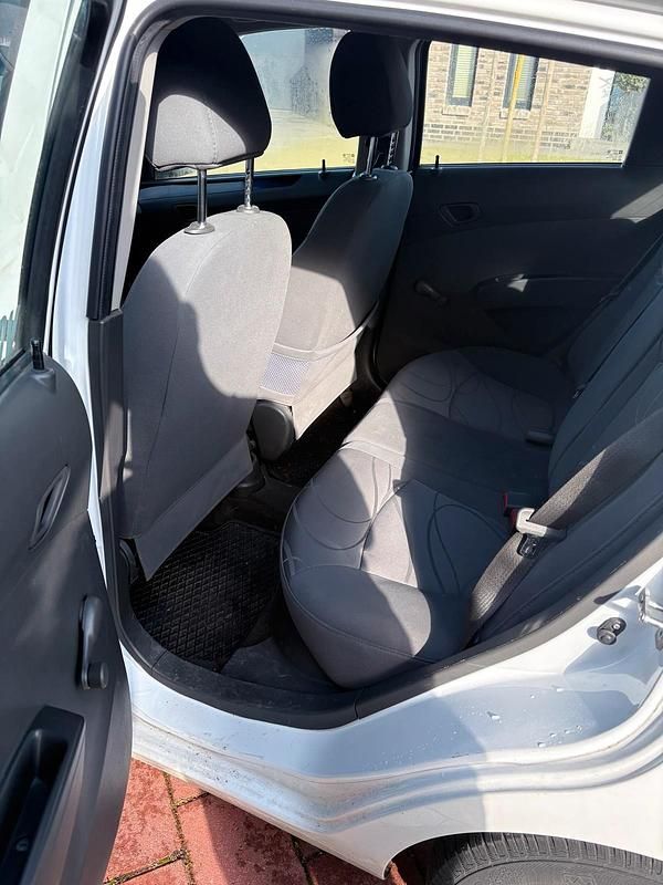 Gebraucht Chevrolet Spark 2011 Weiß Kleinwagen