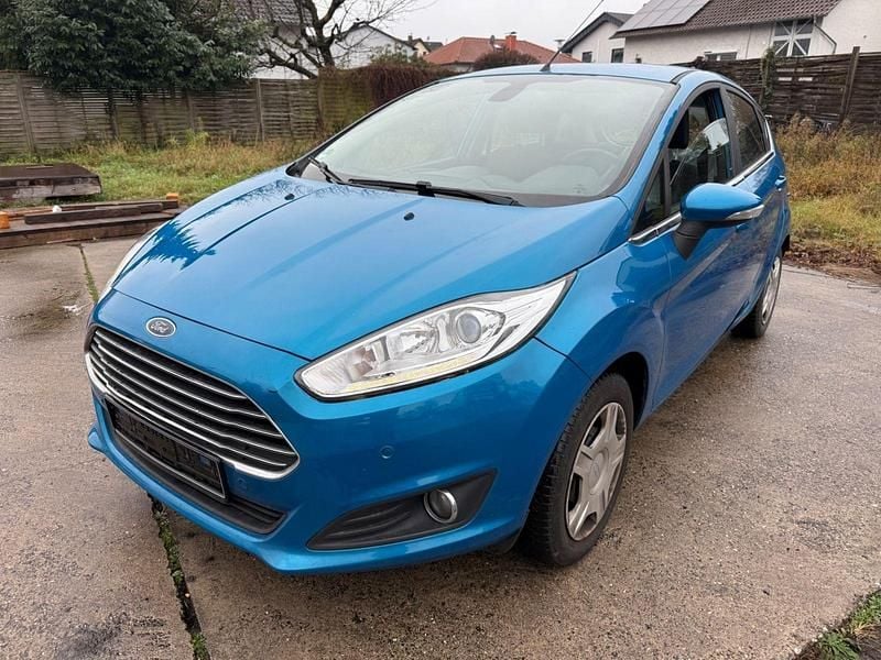 Blau Gebraucht 2016 Ford Fiesta Kleinwagen | 3.990 € (Superpreis) - Bild 1/4