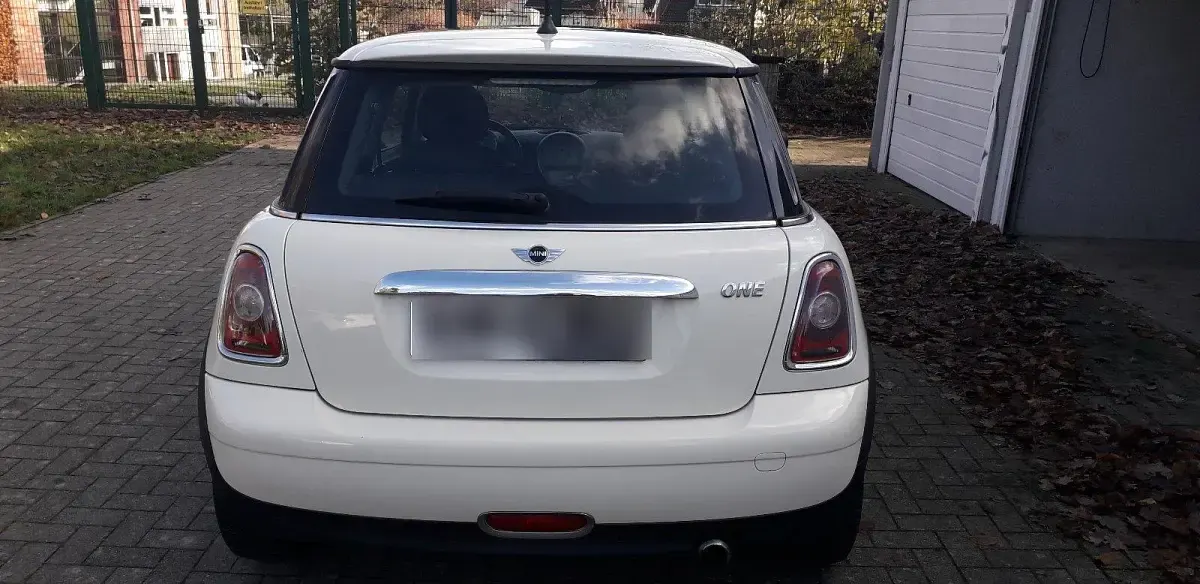 Used Mini ONE 95 HP (69 kW) 2009 White Hatchback