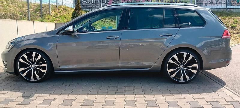 Grau Gebraucht 2016 VW Golf VII Allstar Kombi | 15.500 € (Etwas zu teuer) - Bild 1/4