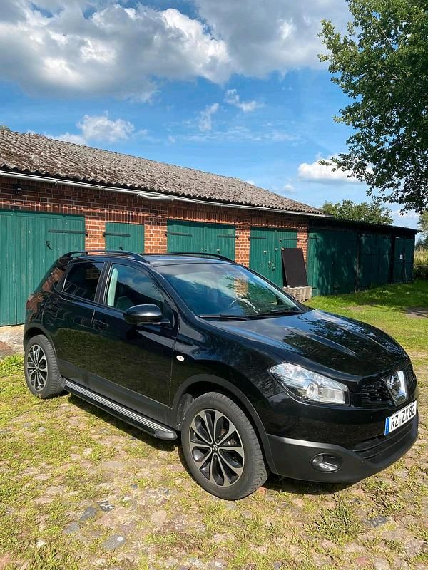Schwarz Gebraucht 2013 Nissan Qashqai I-Way SUV | 8.500 € (Teuer) - Bild 1/4