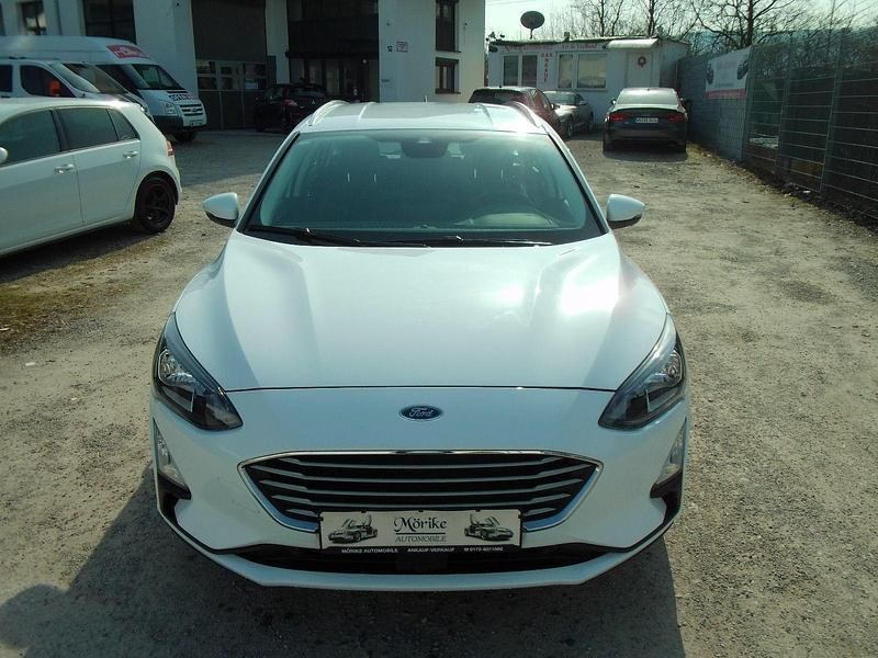 Gebraucht Ford Focus Titanium 101 PS (74 kW) 2022 Weiß Kombi