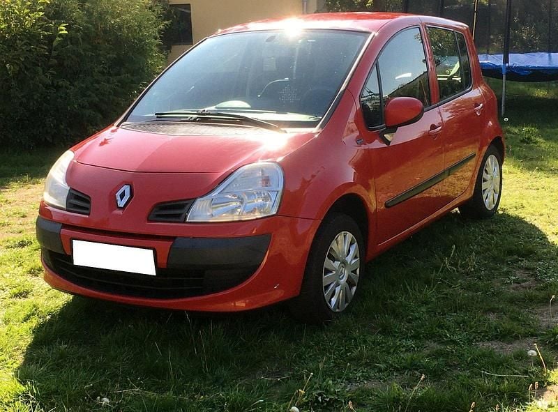Gebraucht Renault Modus 75 PS (55 kW) 2012 Rot Van / Kleinbus