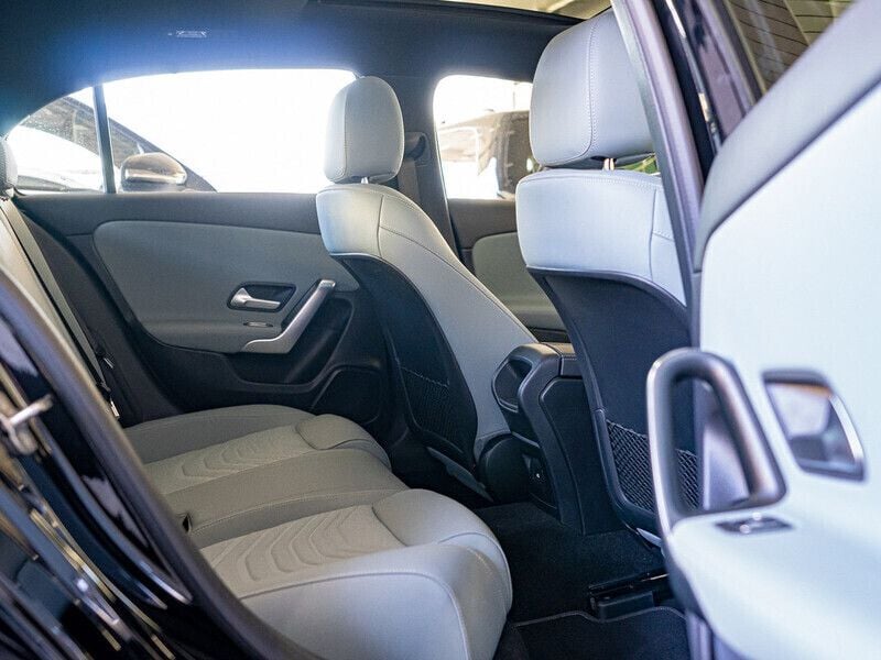Gebraucht Mercedes A250 Advanced 164 PS (120 kW) 2024 Schwarz Kleinwagen