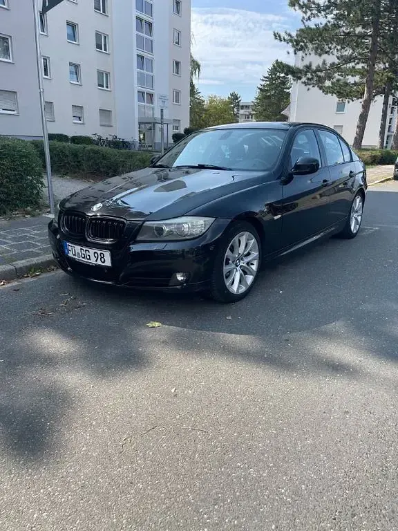 Gebraucht BMW 320 Performance 177 PS (130 kW) 2009 Schwarz Limousine