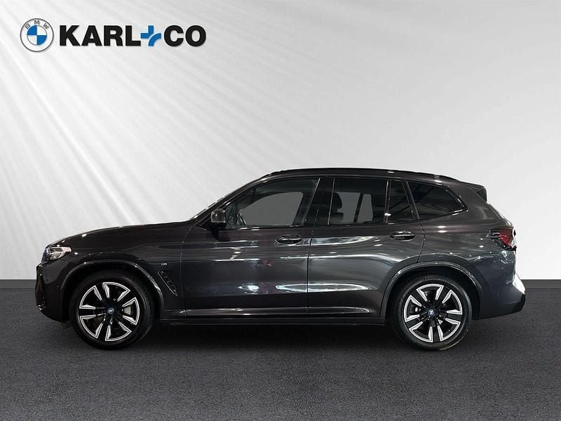 Grau Gebraucht 2022 BMW iX3 M Sport SUV | 38.480 € (Superpreis) - Bild 1/4