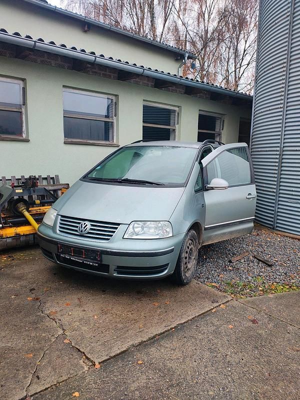 Silber Gebraucht 2004 VW Sharan Van / Kleinbus | 1.600 € (Guter Preis) - Bild 1/4