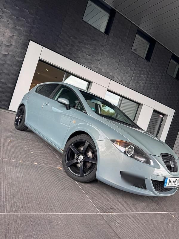 Andere außenfarben Gebraucht 2006 Seat Leon Limousine | 2.600 € (Fairer Preis) - Bild 1/4