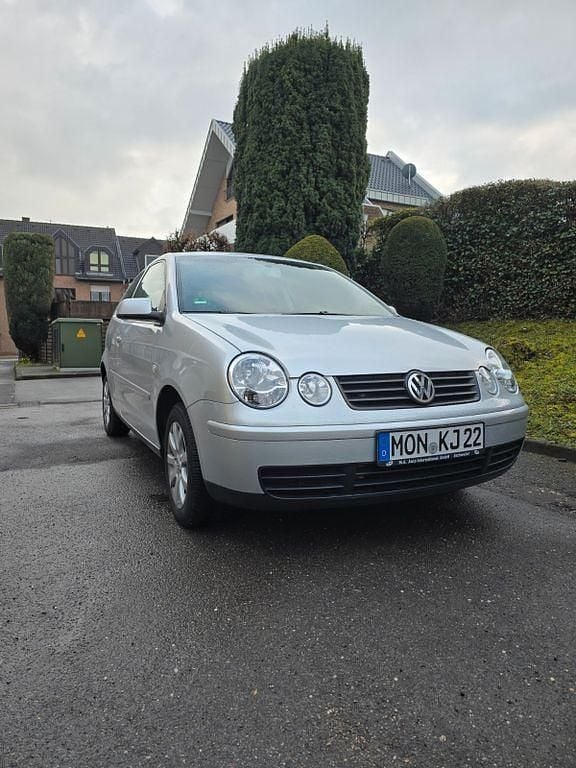 Gebraucht VW Polo Cricket 64 PS (47 kW) 2004 Silber Kleinwagen