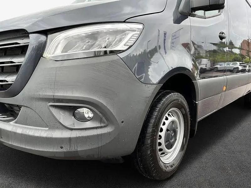 Gebraucht Mercedes Sprinter 190 PS (139 kW) 2022 Grau Van