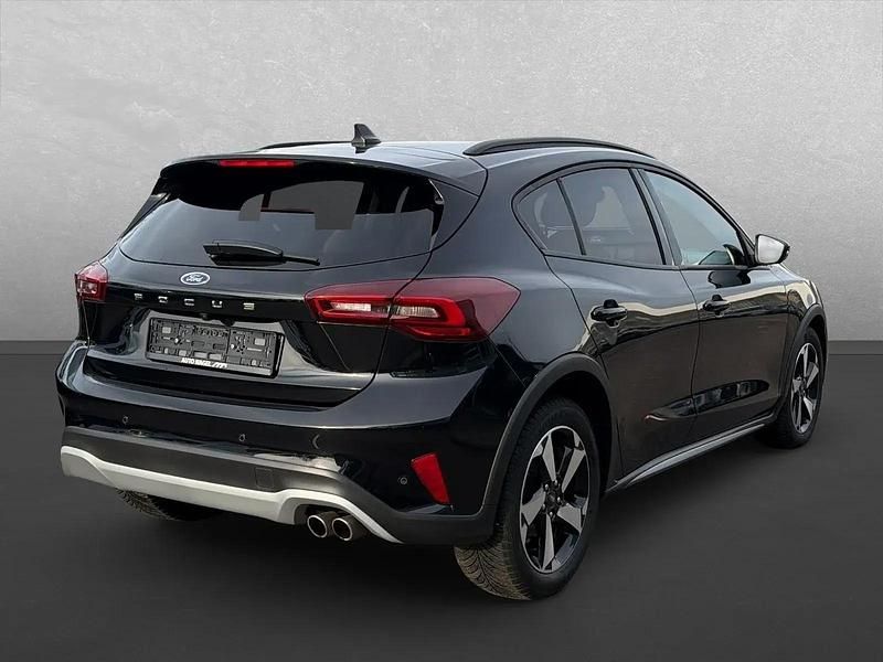 Gebraucht Ford Focus Active X 120 PS (88 kW) 2022 Agate black (metallic) Kombi