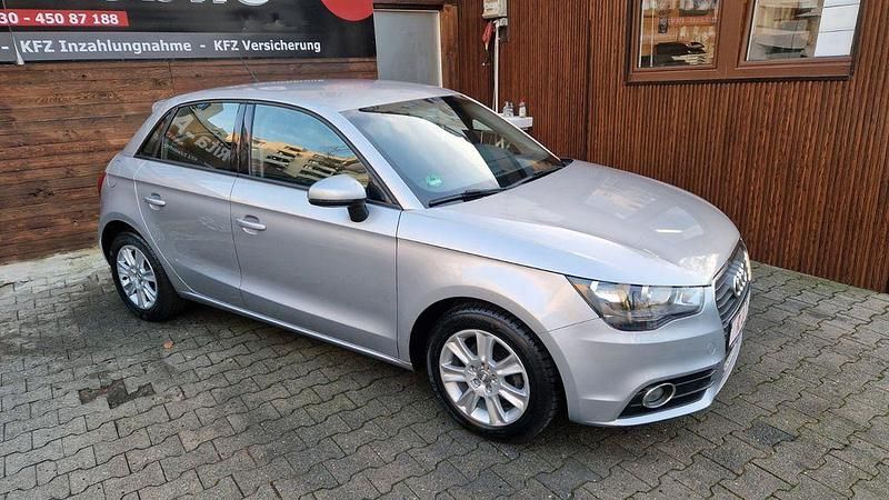 Gebraucht Audi A1 Sportback Attraction 86 PS (63 kW) 2014 Grau Kleinwagen