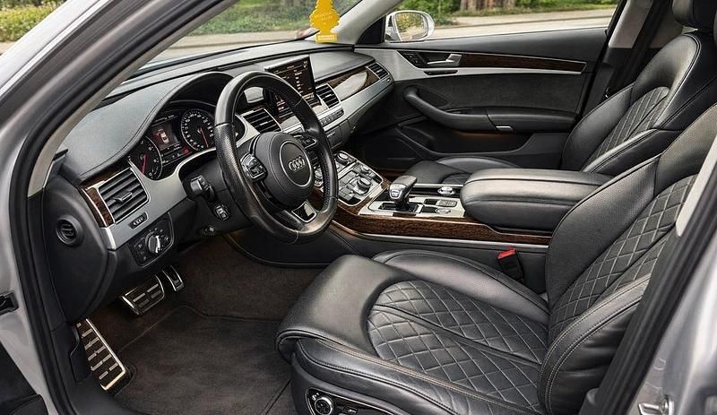 Gebraucht Audi A8 Comfort 351 PS (258 kW) 2010 Silber Limousine