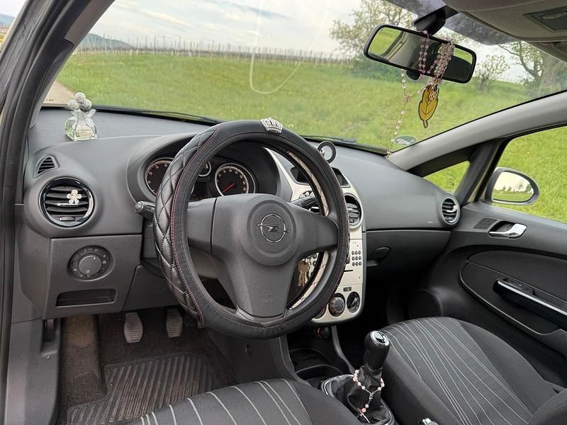 Gebraucht Opel Corsa Edition 90 PS (66 kW) 2007 Gold Kleinwagen