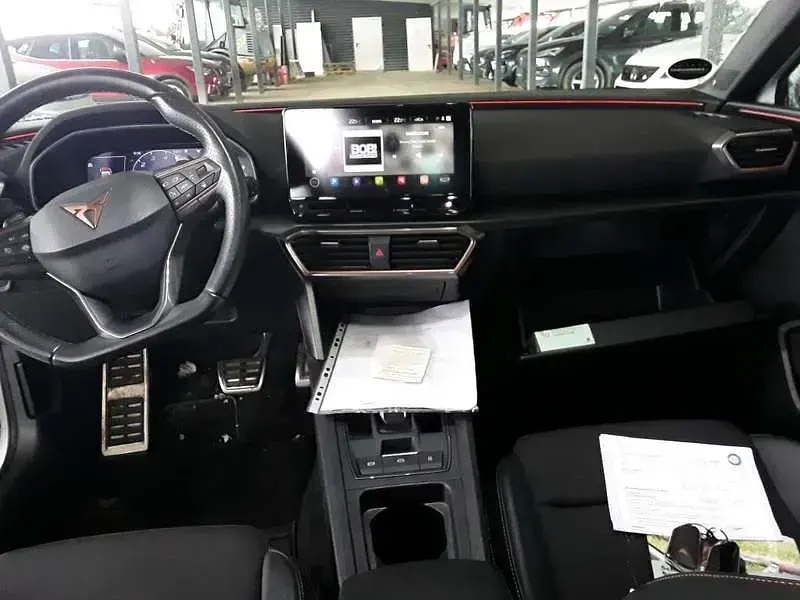 Gebraucht Cupra Leon VZ 301 PS (221 kW) 2021 Weiß Limousine
