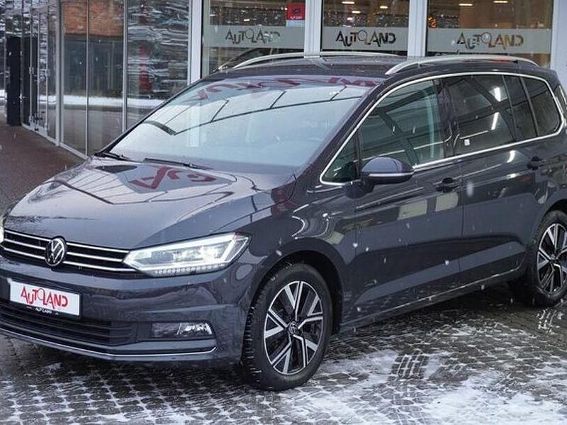 Gebraucht VW Touran Highline 150 PS (110 kW) 2022 Grau Van / Kleinbus